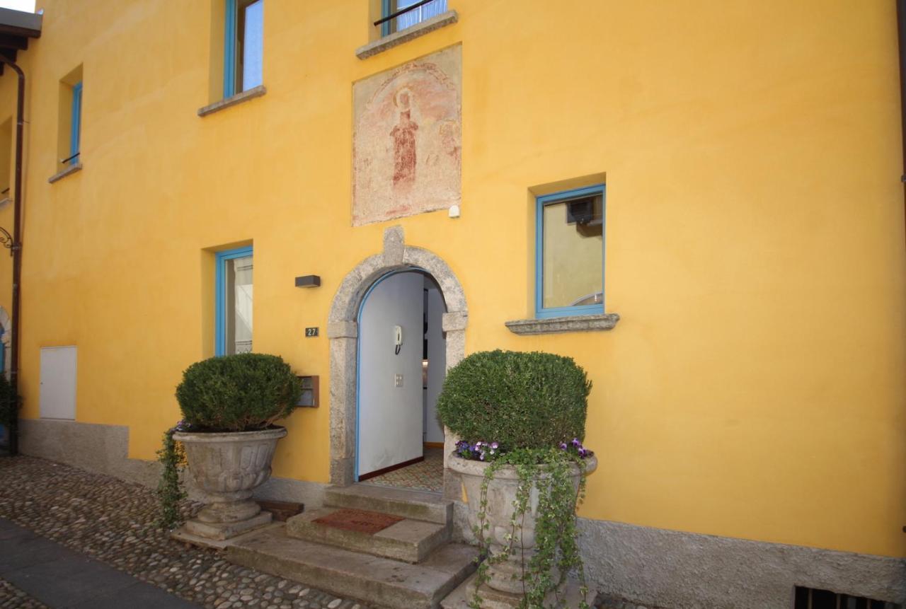 Romantico Palazzo Dei Ulivi Purasca Exterior foto